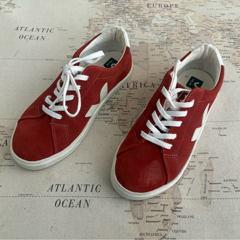 Veja Berry Suede Sneakers Size 4